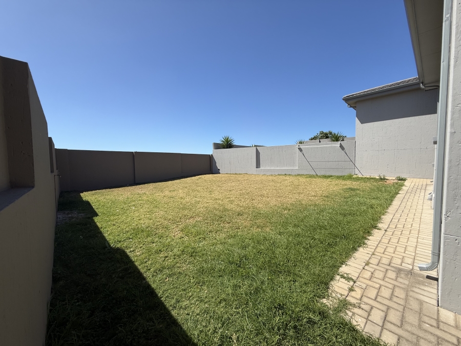 3 Bedroom Property for Sale in Hartenbos Heuwels Western Cape